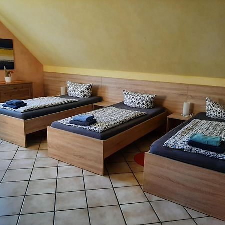 Haus Roseneck-Pension Am Stadtrand Borchen Δωμάτιο φωτογραφία