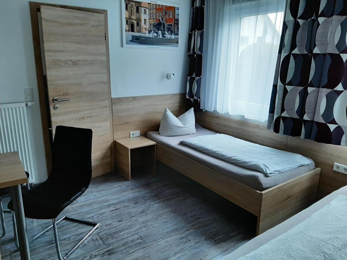 Haus Roseneck-Pension Am Stadtrand Borchen Εξωτερικό φωτογραφία
