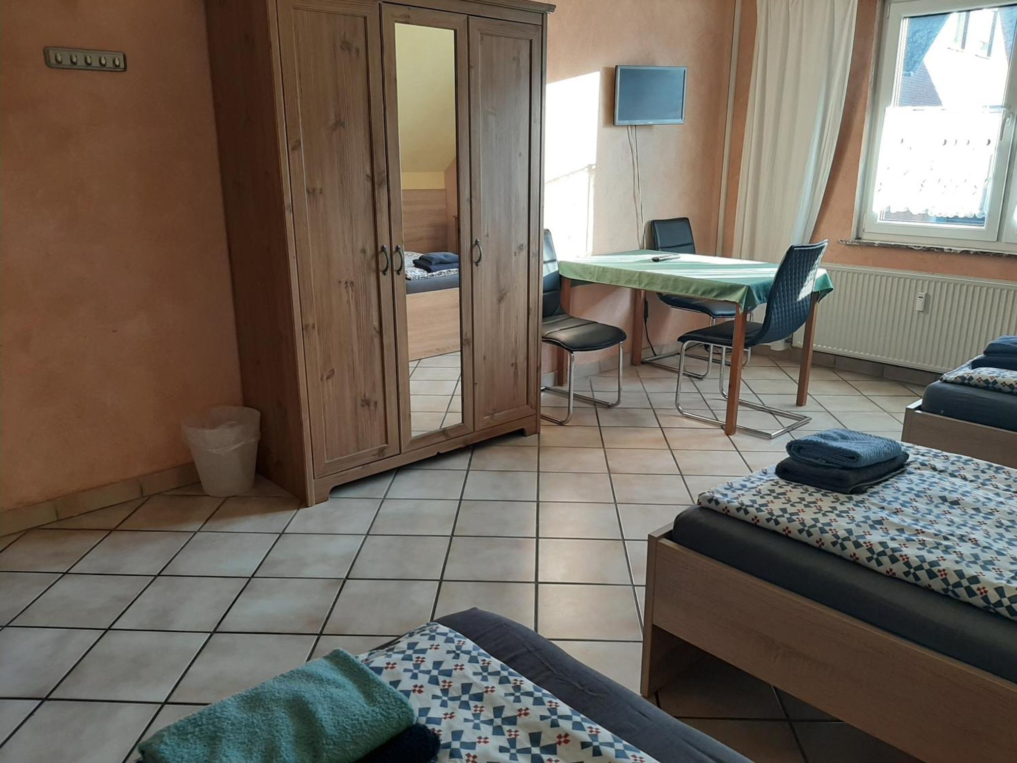 Haus Roseneck-Pension Am Stadtrand Borchen Δωμάτιο φωτογραφία