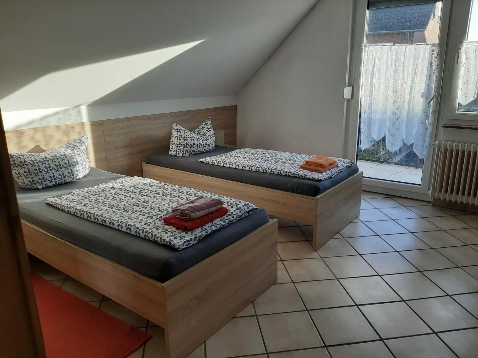 Haus Roseneck-Pension Am Stadtrand Borchen Δωμάτιο φωτογραφία